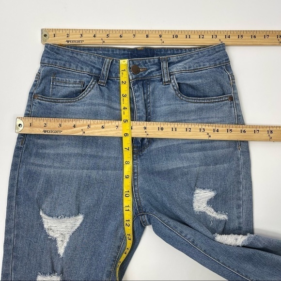 Dollhouse Distressed Christina High Rise Skinny Jeans - Picture 7 of 11